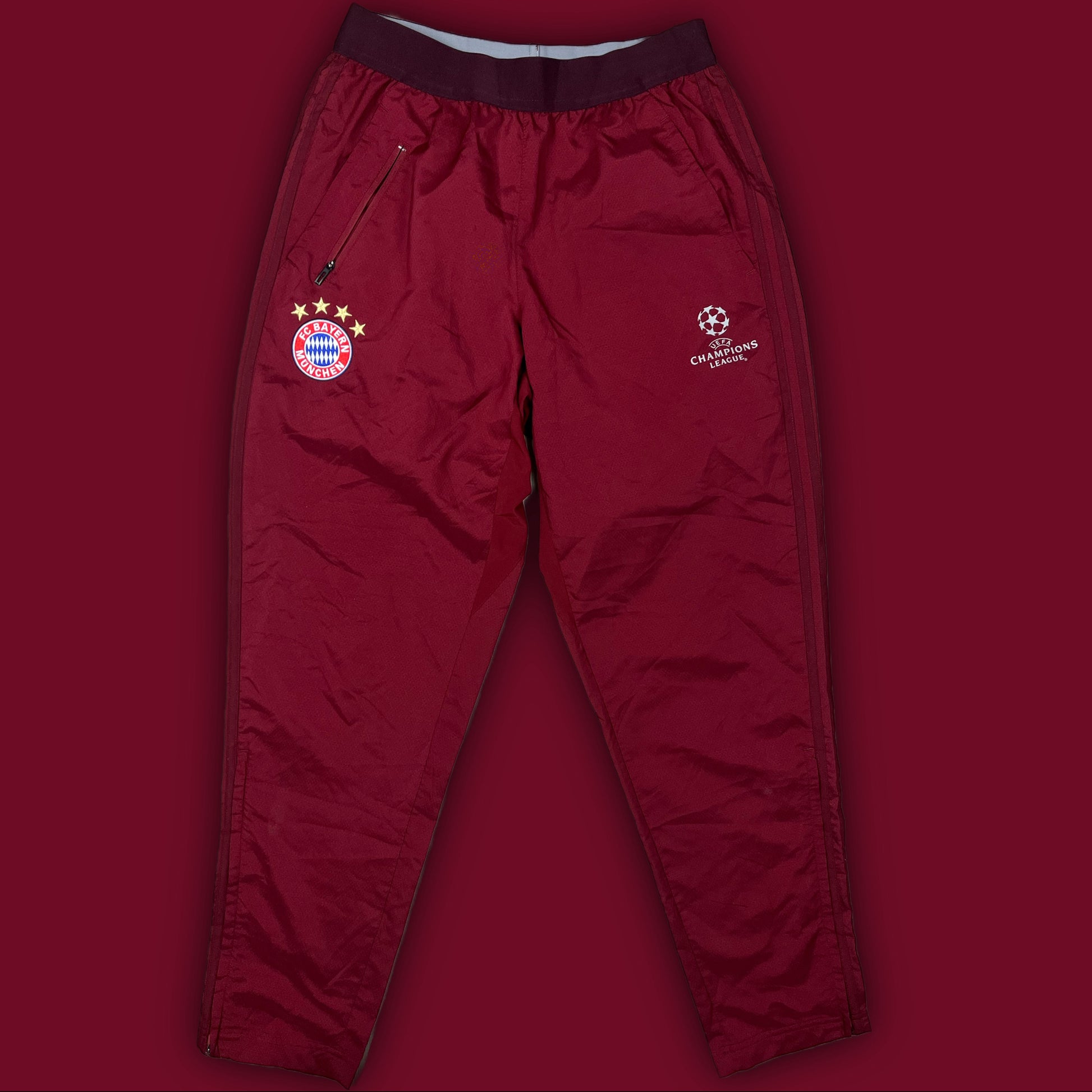 red Adidas Fc Bayern Munich trackpants {M}