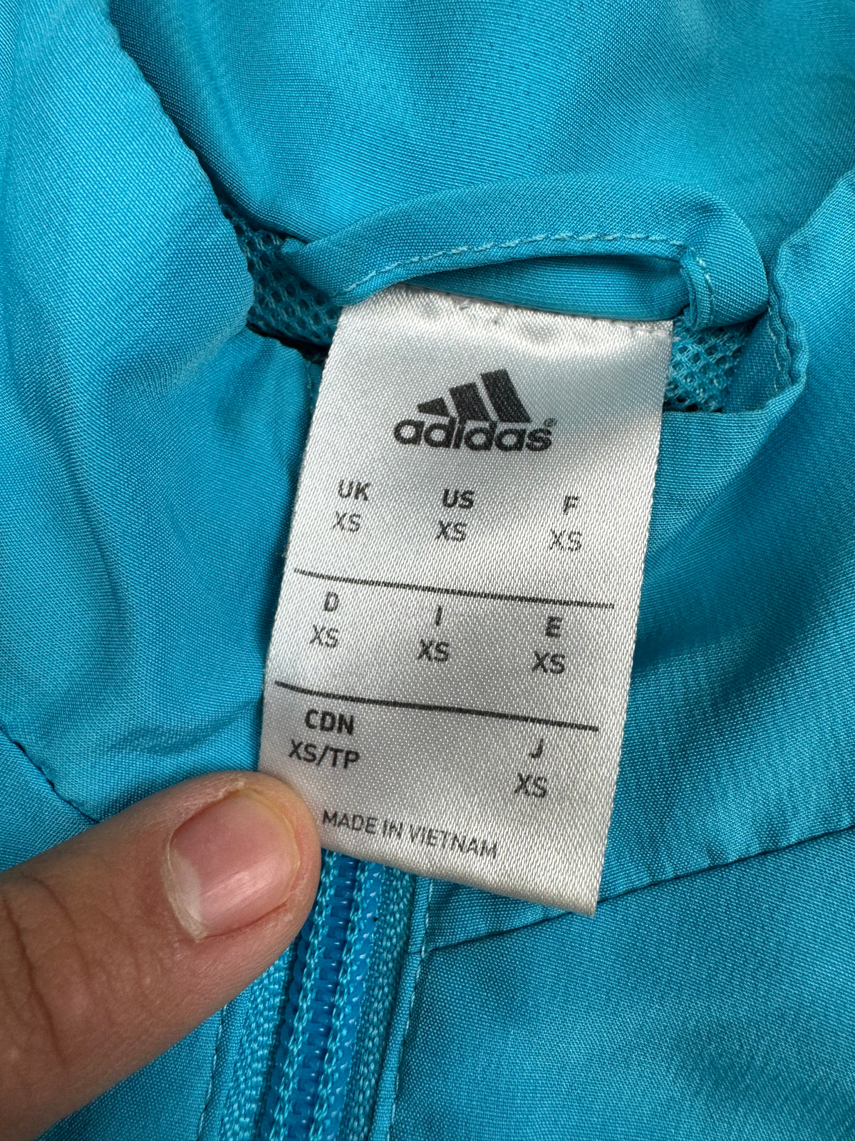 vintage Adidas Fc Chelsea windbreaker {XS}