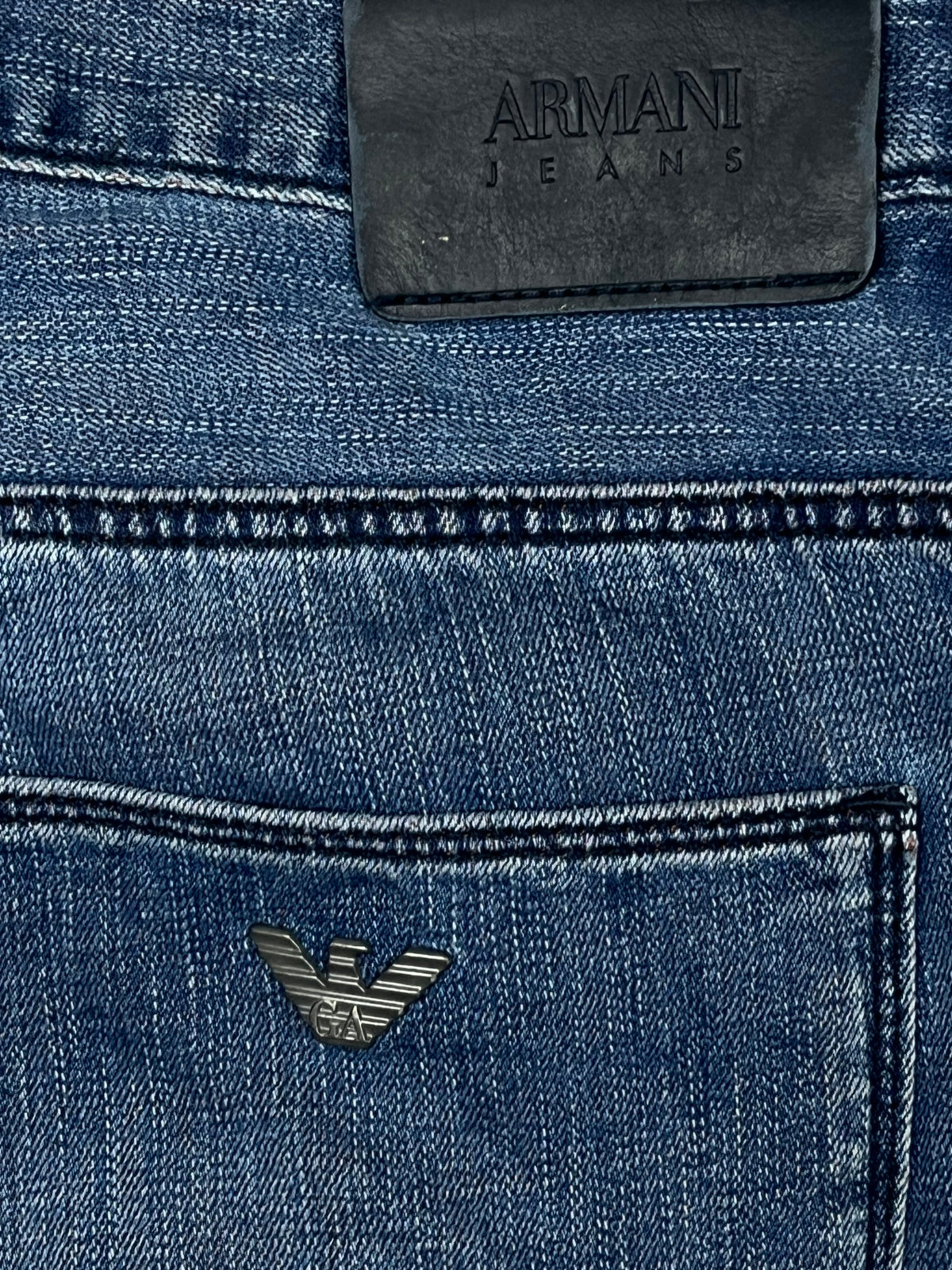 vintage Armani jeans {M}