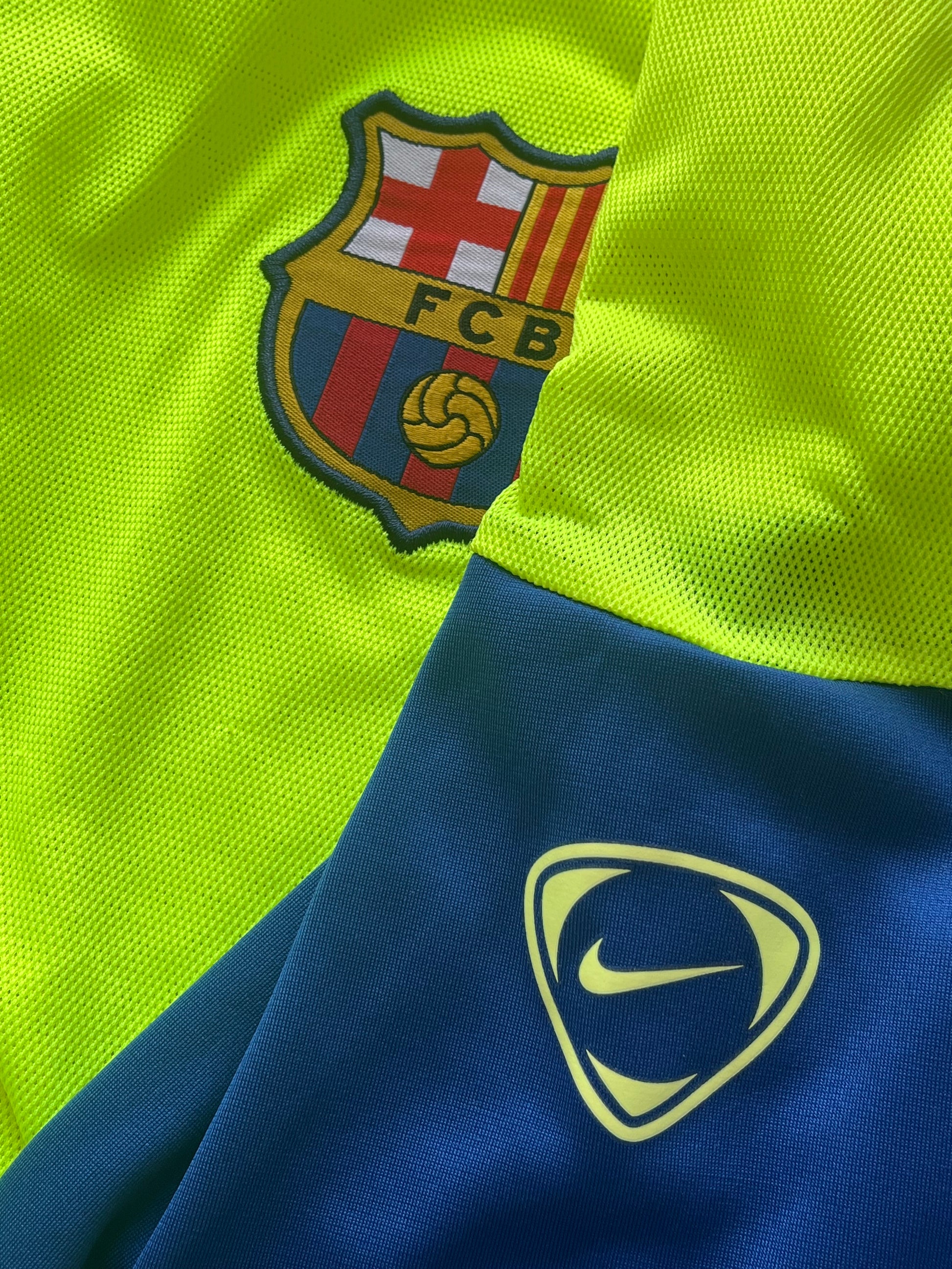 vintage Nike Fc Barcelona trainingsjersey {L}