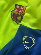 Load image into Gallery viewer, vintage Nike Fc Barcelona trainingsjersey {L}
