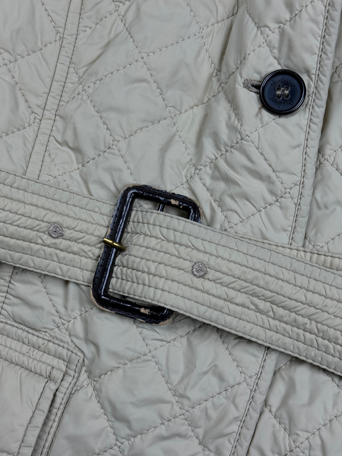 vintage Burberry coat {M}