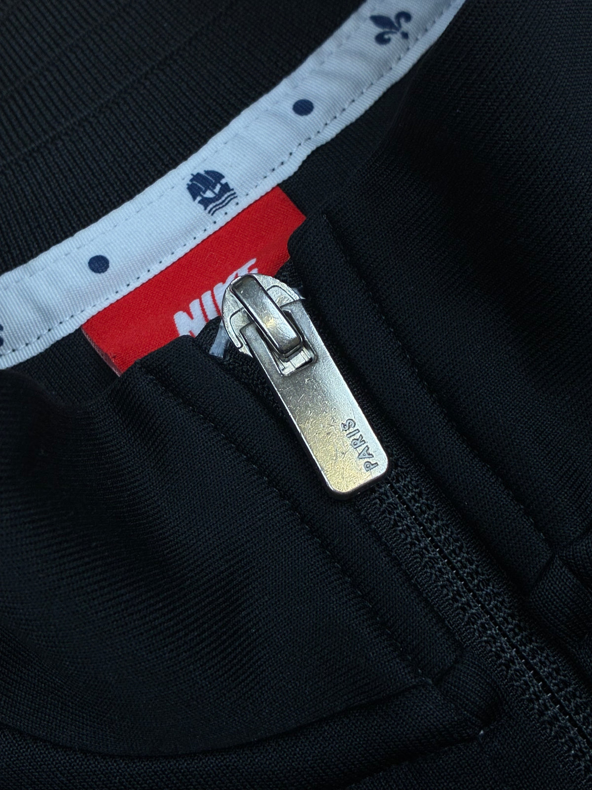 vintage Nike PSG Paris Saint Germain trackjacket {M}