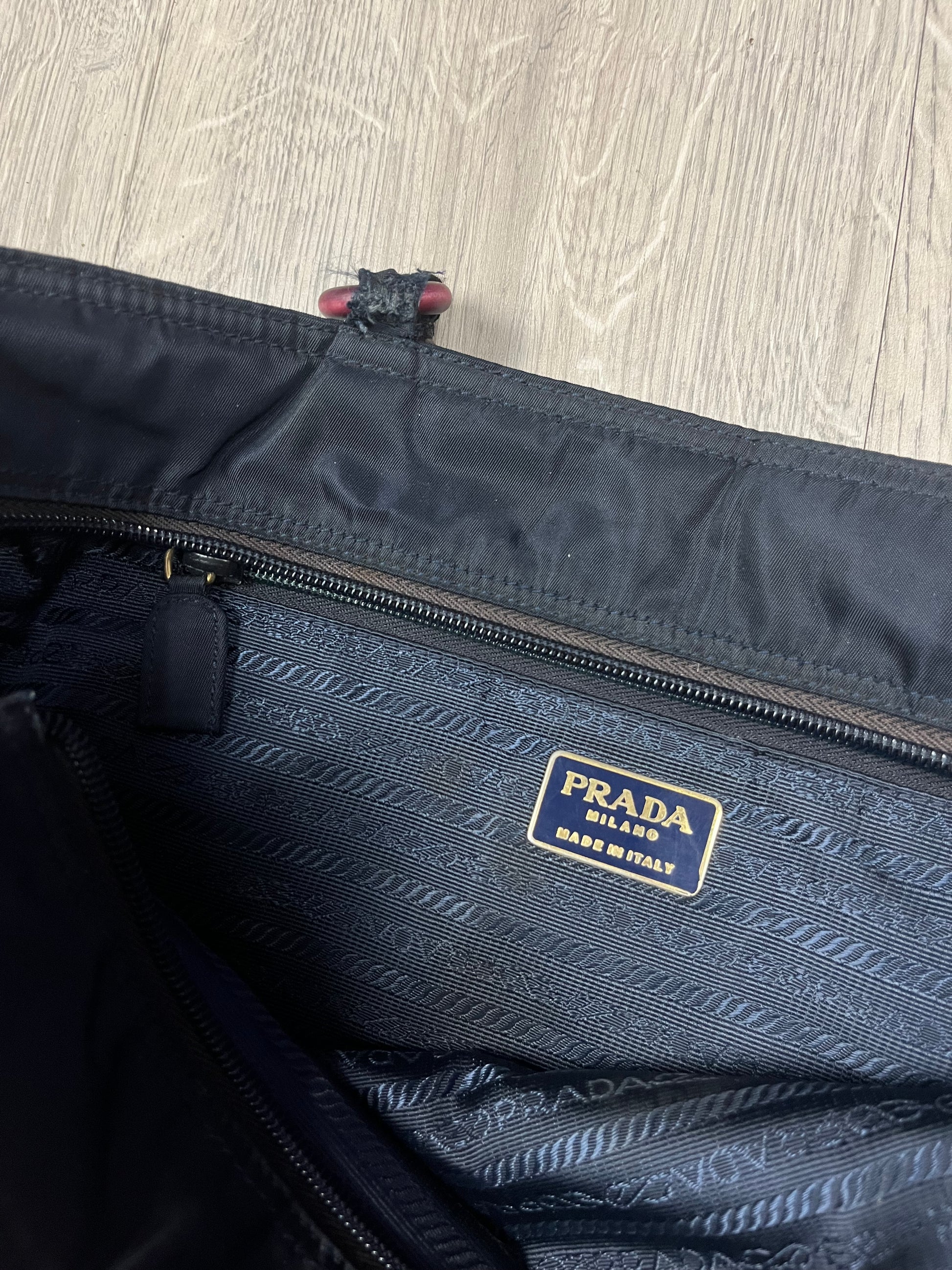 vintage Prada shoulderbag