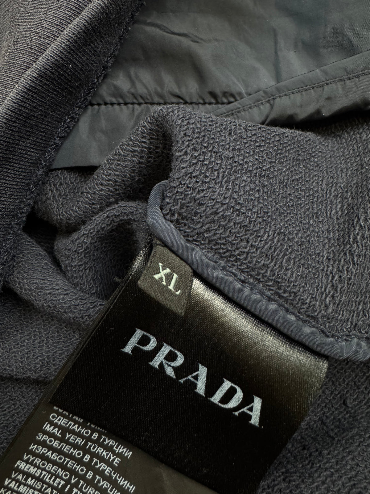 vintage Prada sweatjacket {L}