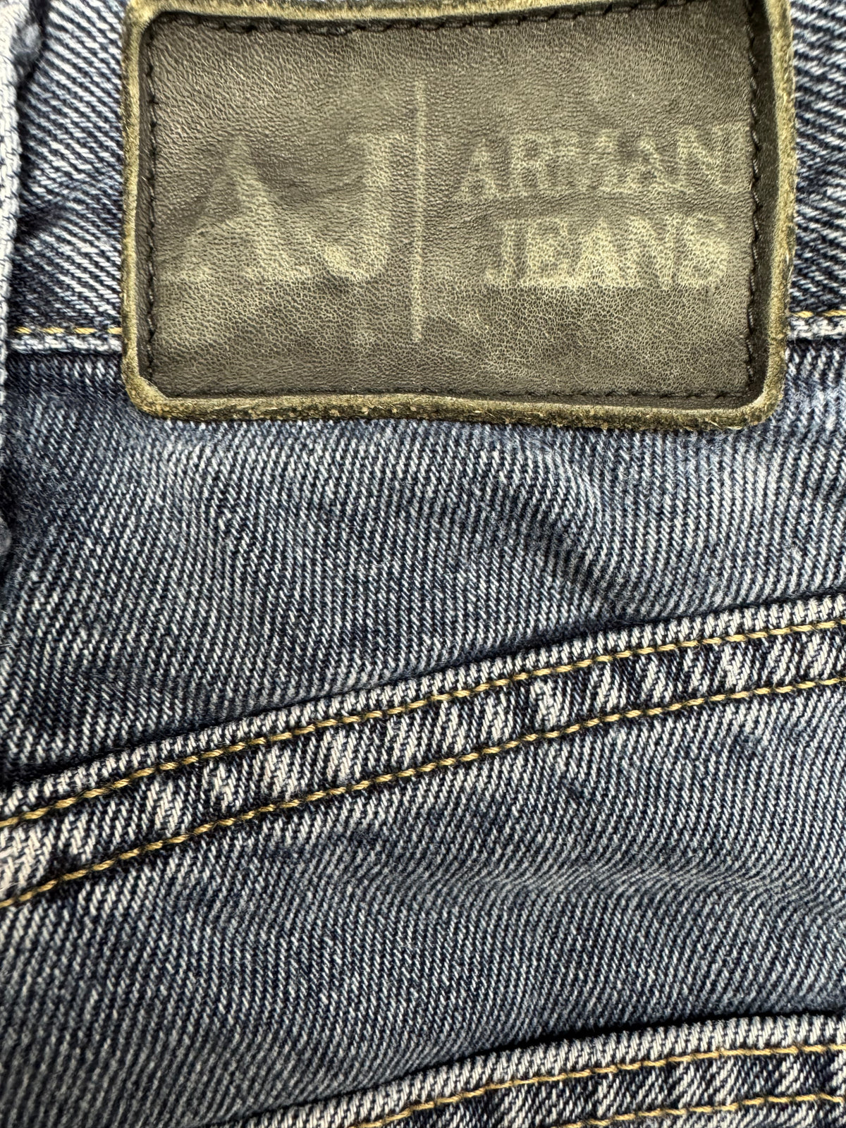 vintage Armani jeans {M}