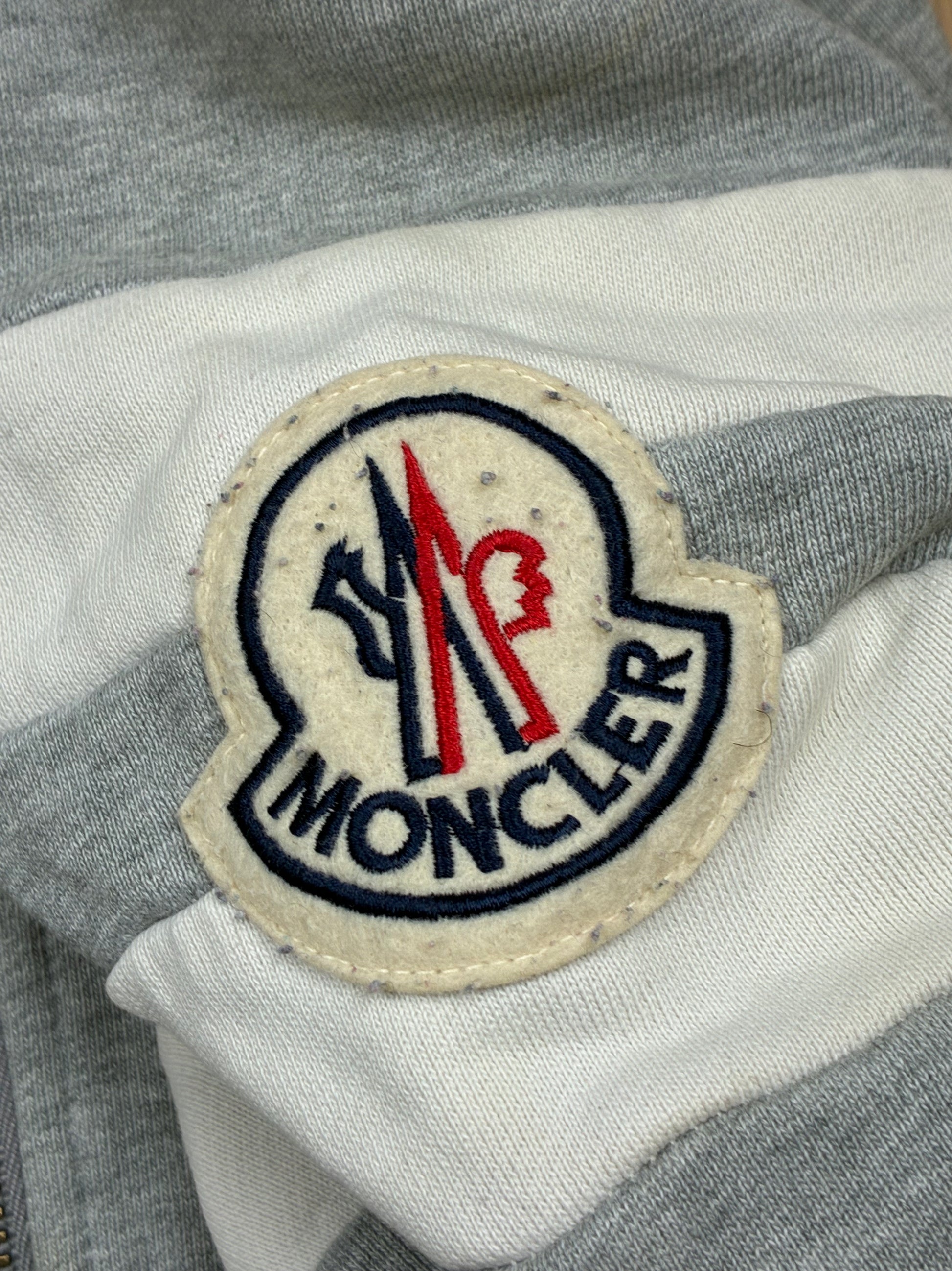 vintage Moncler sweatjacket {L}