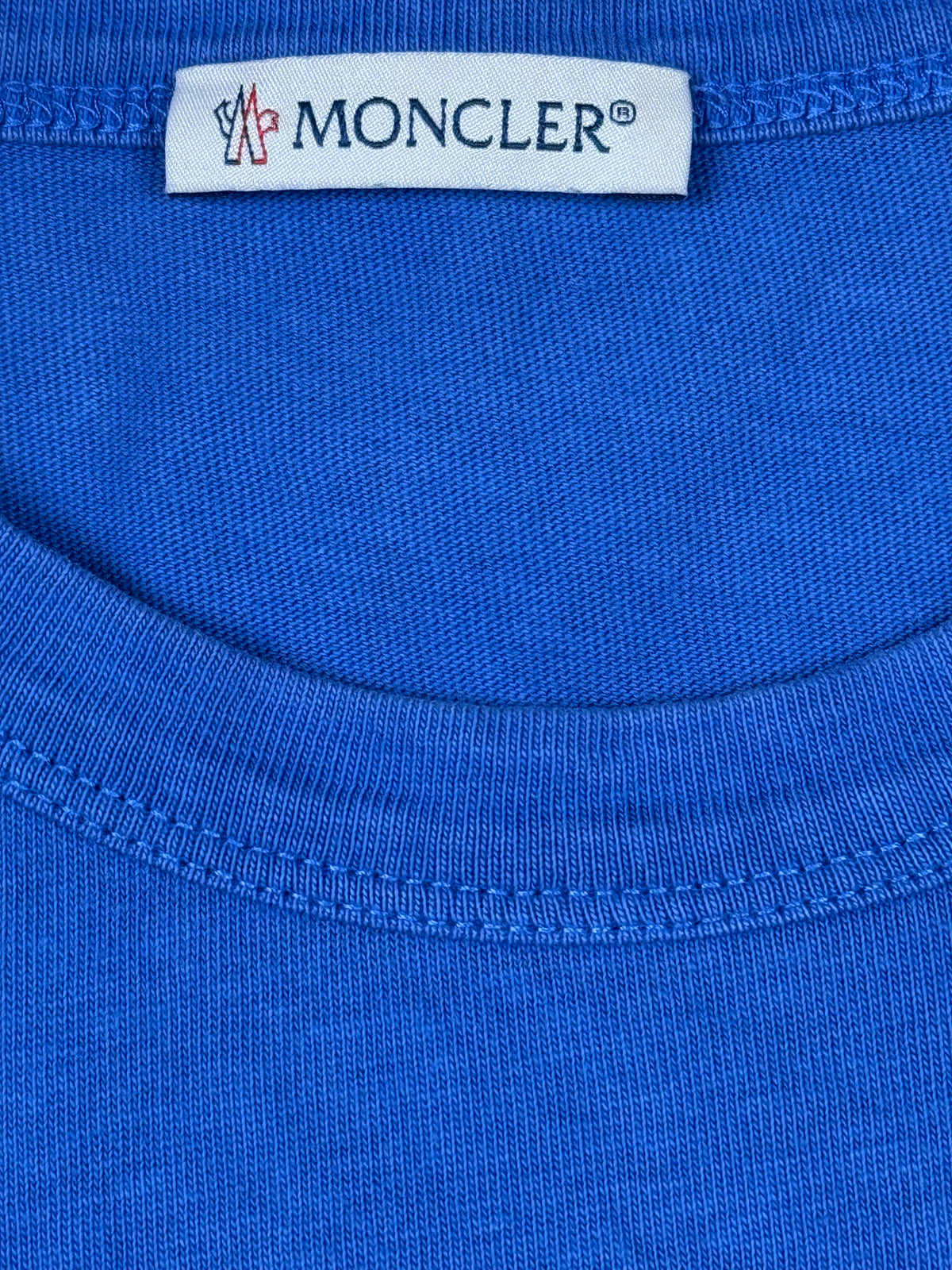 vintage Moncler t-shirt {M}