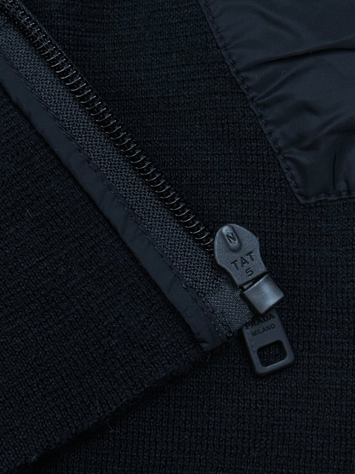vintage Prada sweatjacket {L}