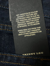 Carregar imagem no visualizador da galeria, vintage Burberry jeans DSWT {M}

