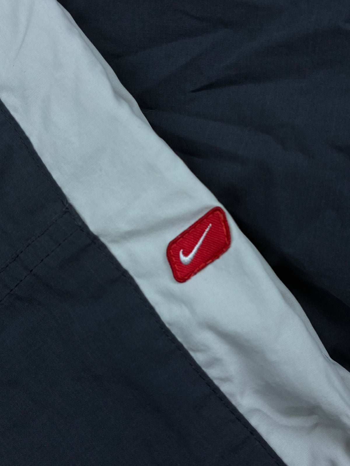 vintage Nike trackpants {L}