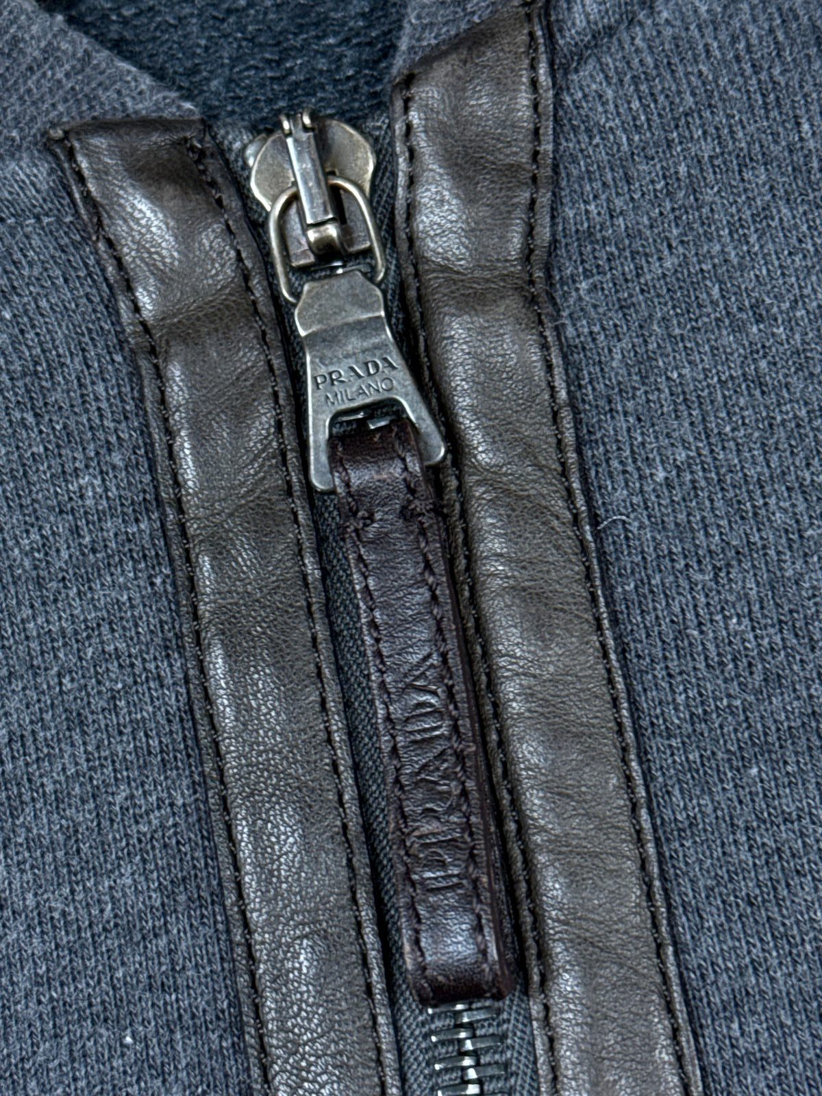vintage Prada sweatjacket {M}