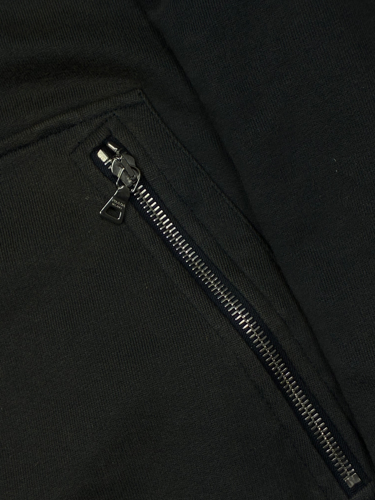 vintage Prada sweatjacket {L}