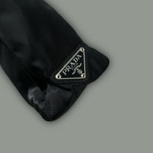 Cargar imagen en el visor de la galería, vintage Prada shoulderbag
