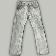 Cargar imagen en el visor de la galería, vintage Emporio Armani jeans {M}
