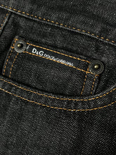 Carregar imagem no visualizador da galeria, vintage Dolce &amp; Gabbana jeans {S}
