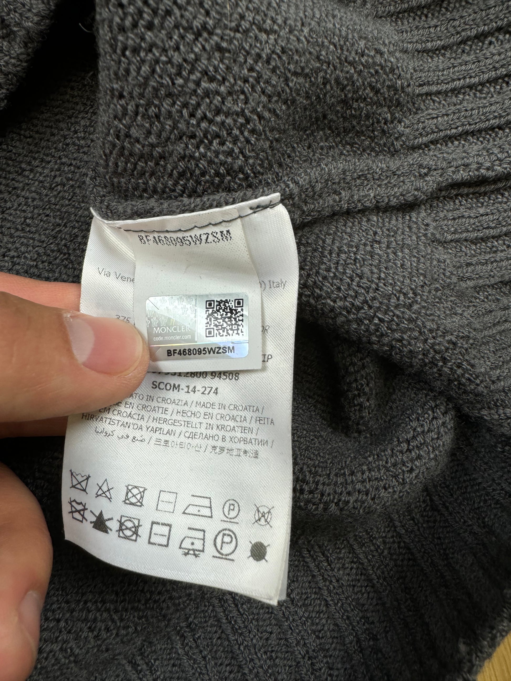 vintage Moncler sweatjacket {L}
