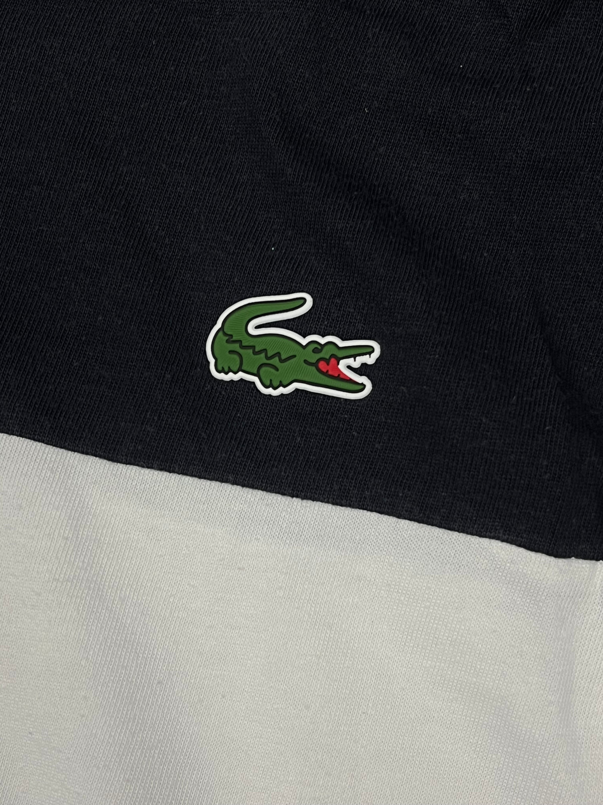 black Lacoste t-shirt {M}