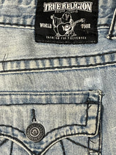 Lade das Bild in den Galerie-Viewer, vintage True Religion jeans {XL}
