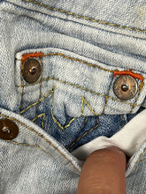 Charger l&#39;image dans la galerie, vintage True Religion shorts {S}
