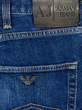 Load image into Gallery viewer, vintage Armani jeans {M}
