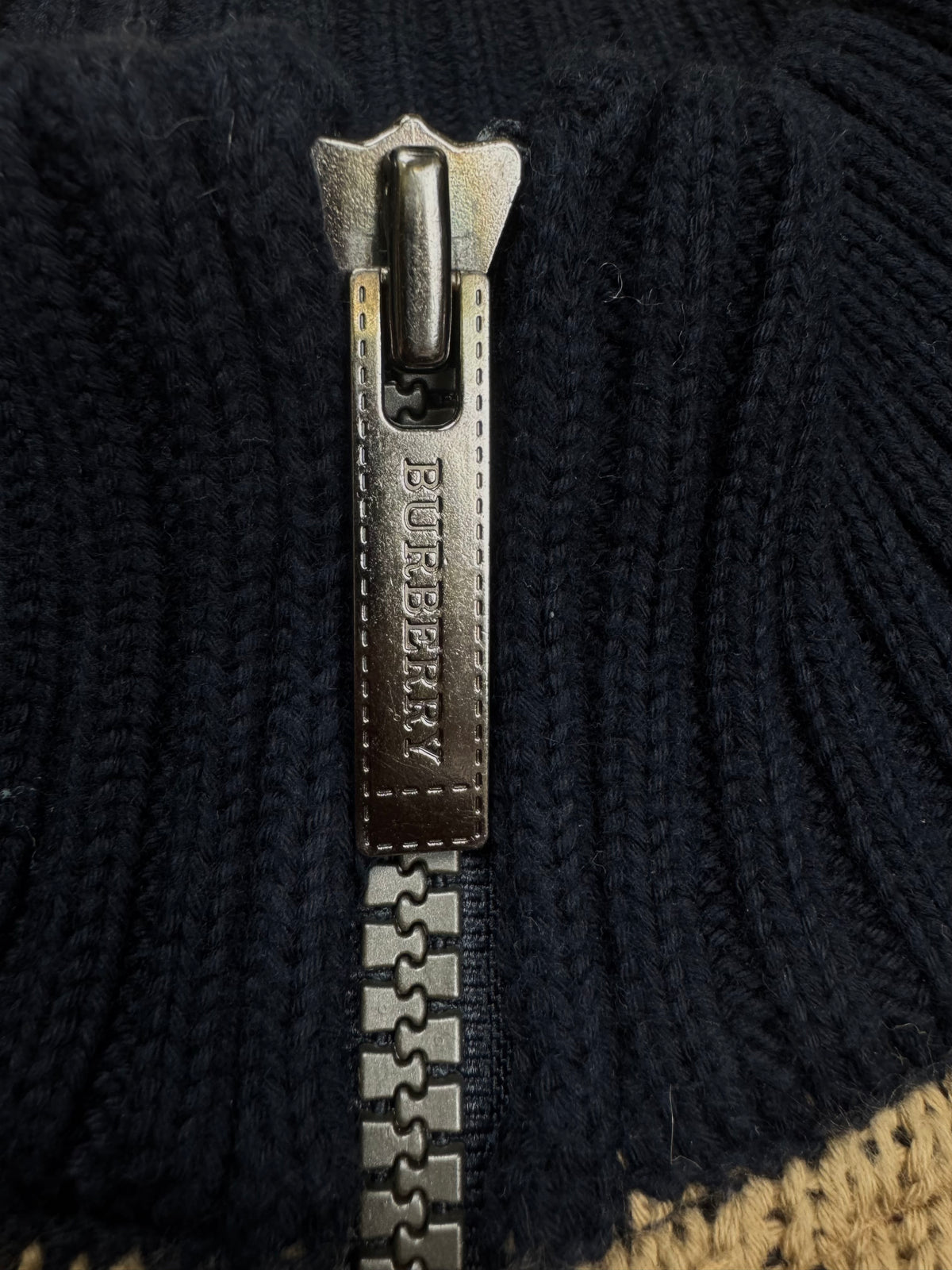 vintage Burberry sweatjacket {XXL}