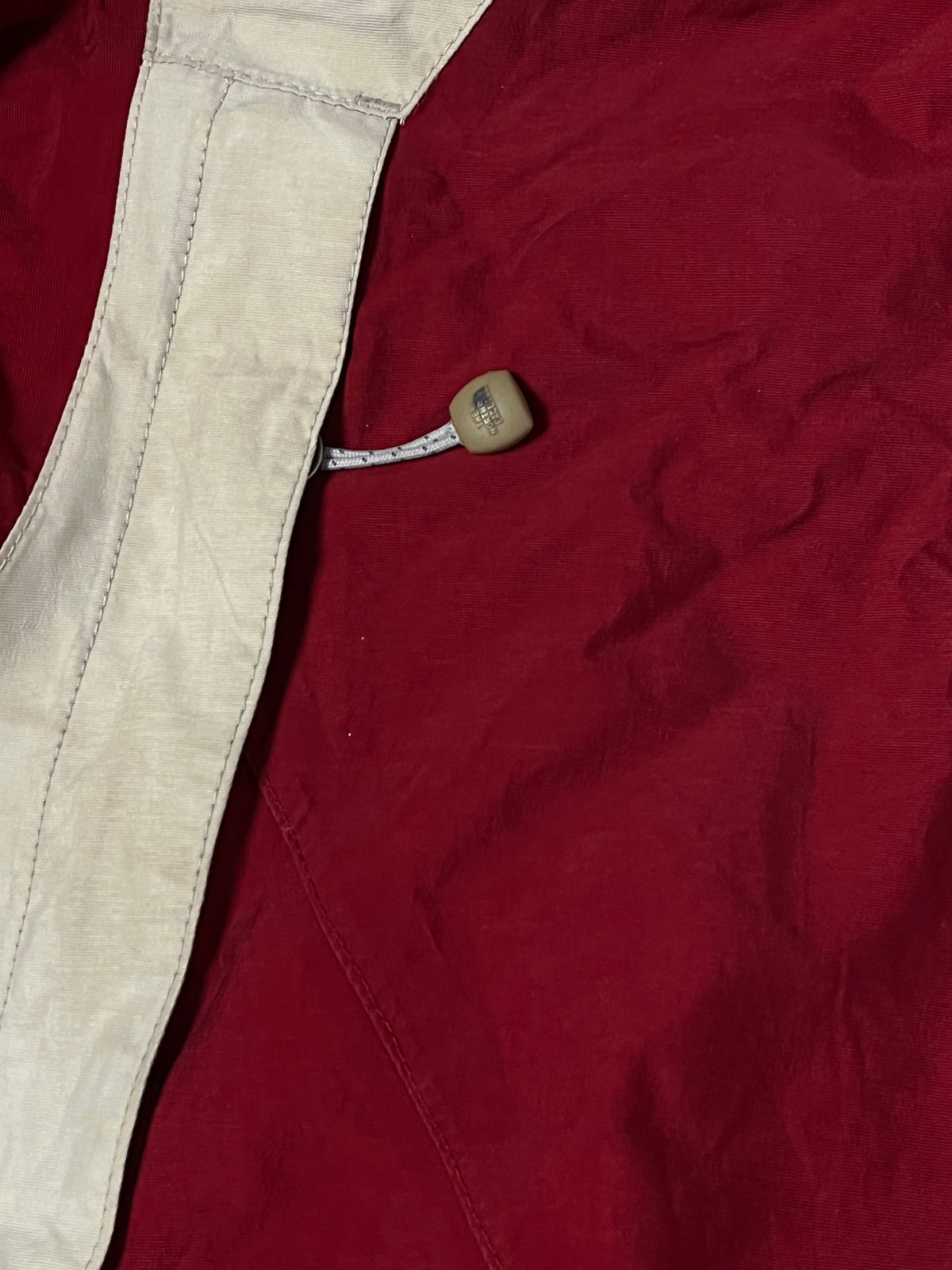 vintage North Face windbreaker {XS}