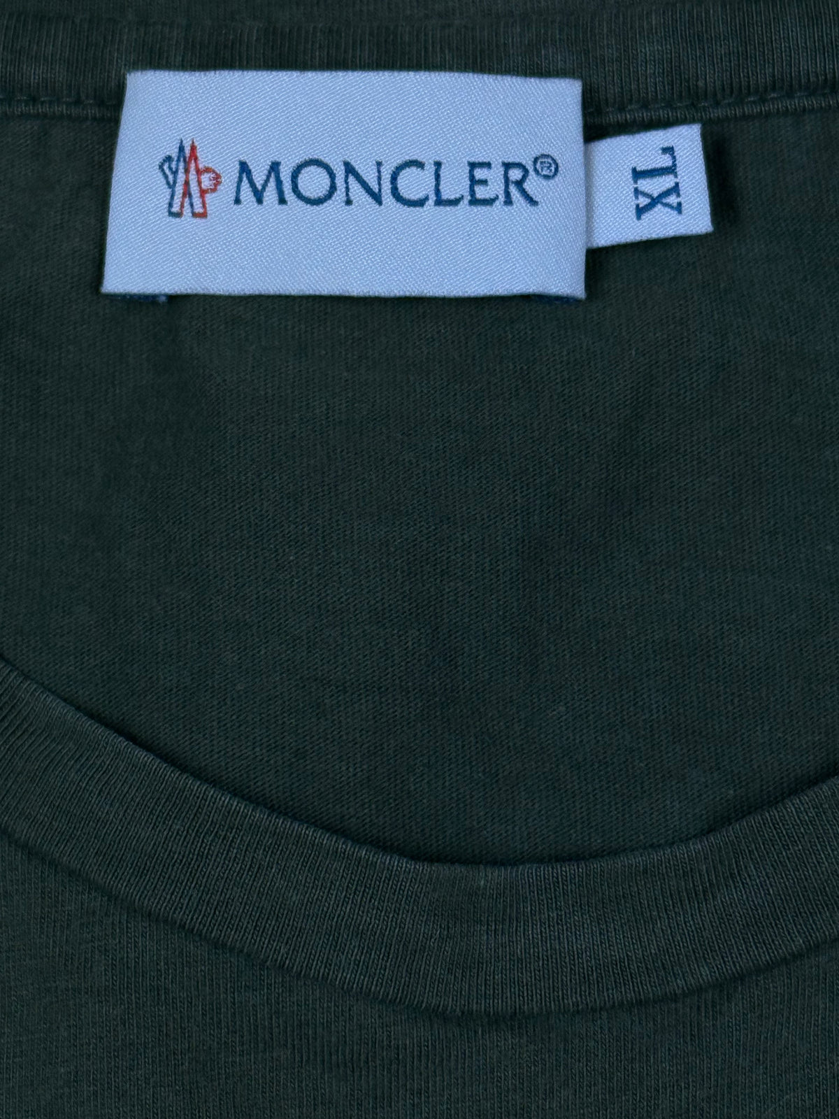 vintage Moncler t-shirt {XL}