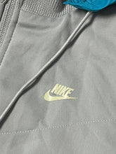 Carregar imagem no visualizador da galeria, vintage Nike TN / TUNED winterjacket {L}
