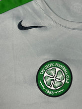 Lade das Bild in den Galerie-Viewer, vintage Nike Fc Celtic trainingjersey {XL}
