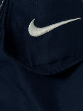 Carregar imagem no visualizador da galeria, vintage Nike shorts {L}
