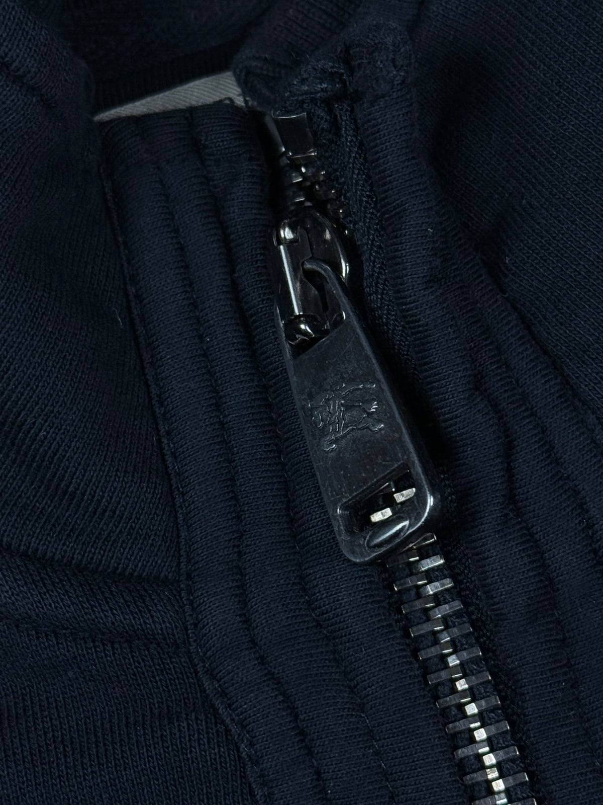 vintage Burberry sweatjacket {XL}