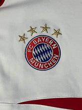 Carica l&#39;immagine nel visualizzatore di Gallery, vintage Adidas Fc Bayern Munich trackjacket {L}
