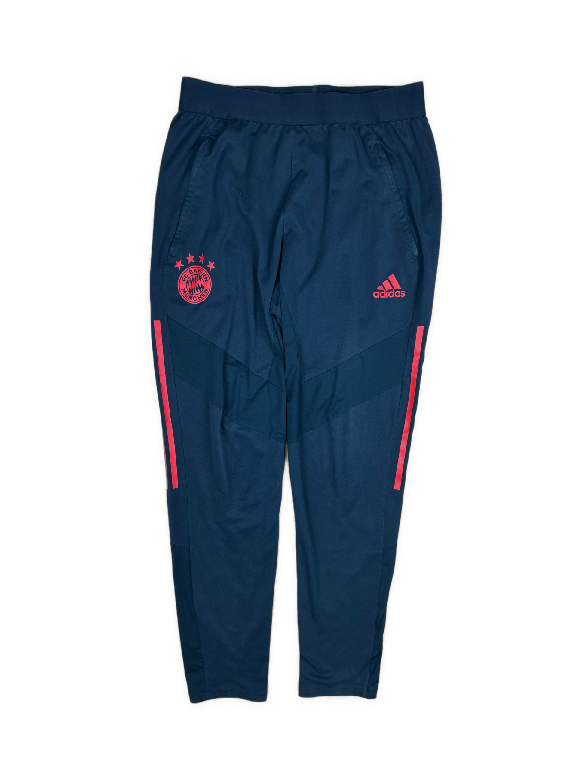 navyblue Adidas Bayern Munich joggingpants {S}