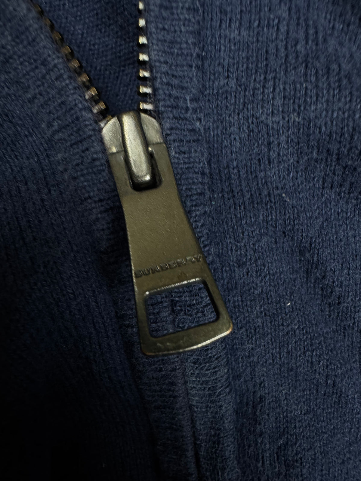 vintage Burberry quarterzip {S}