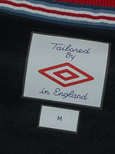 Lade das Bild in den Galerie-Viewer, vintage Umbro England trainingjersey {M}
