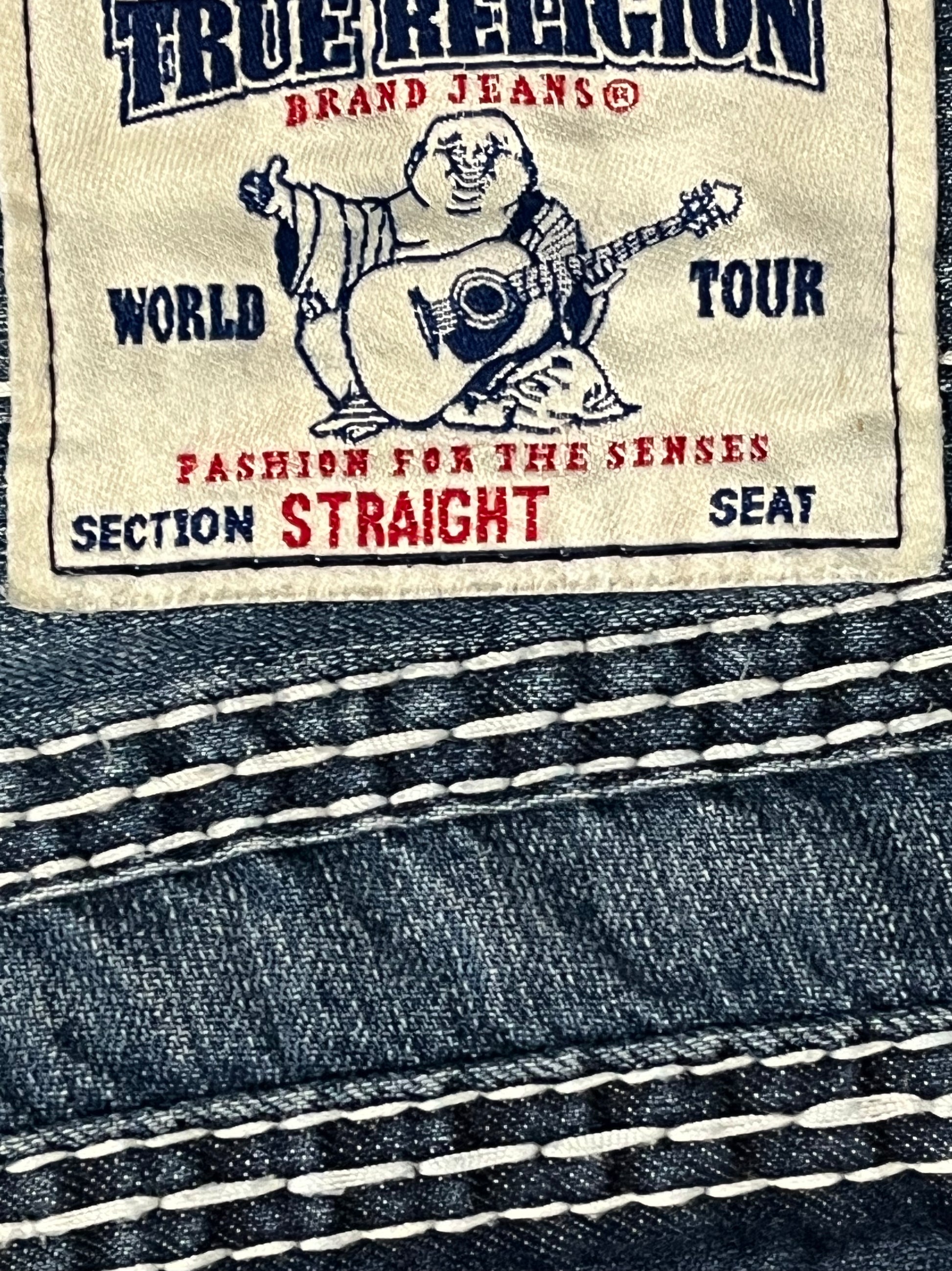 vintage True Religion jeans {L-XL}