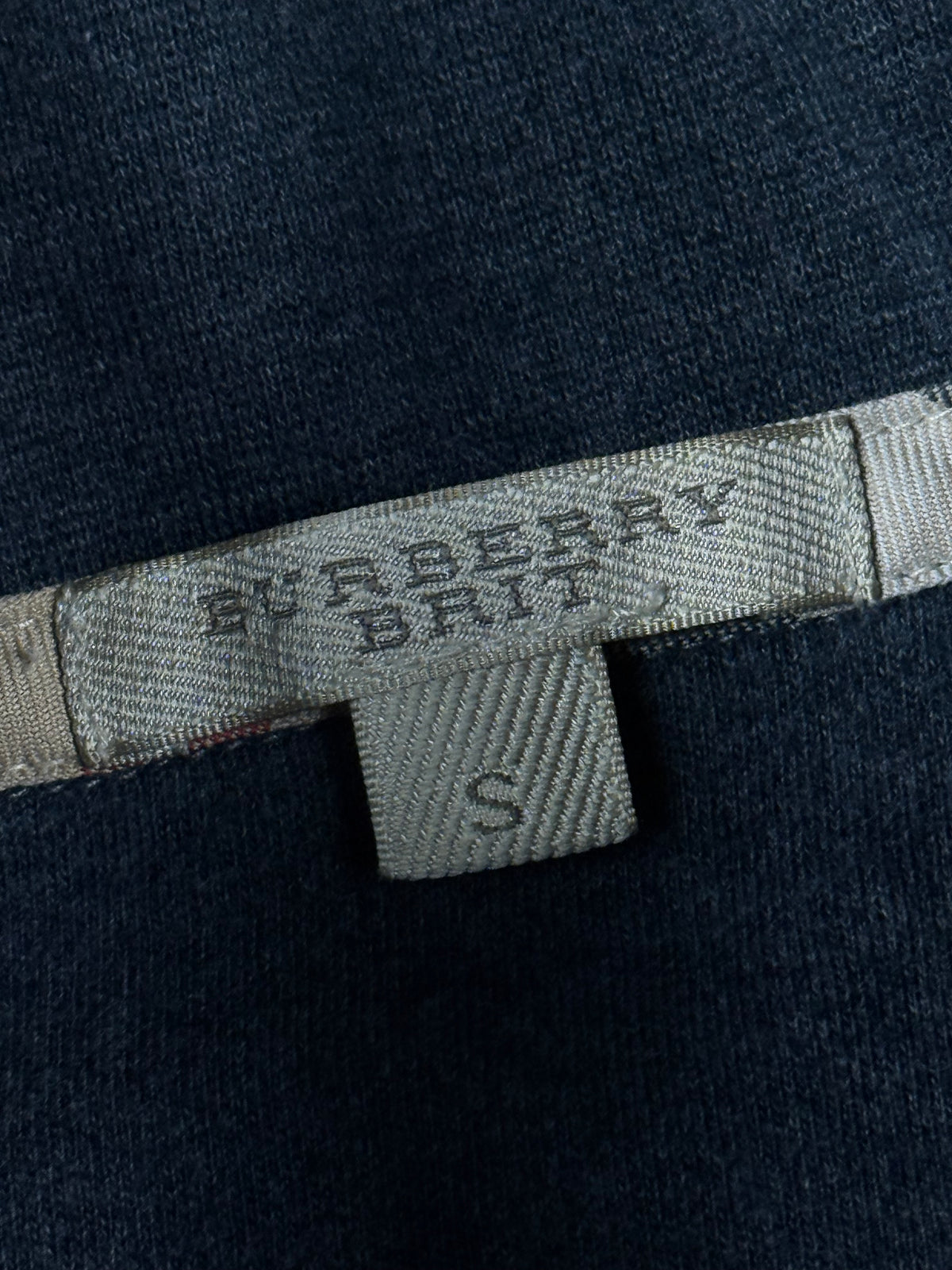 vintage Burberry quarterzip {S}