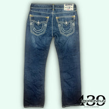 Carica l&#39;immagine nel visualizzatore di Gallery, vintage True Religion jeans {XL}
