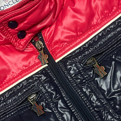 vintage Moncler winterjacket {S}