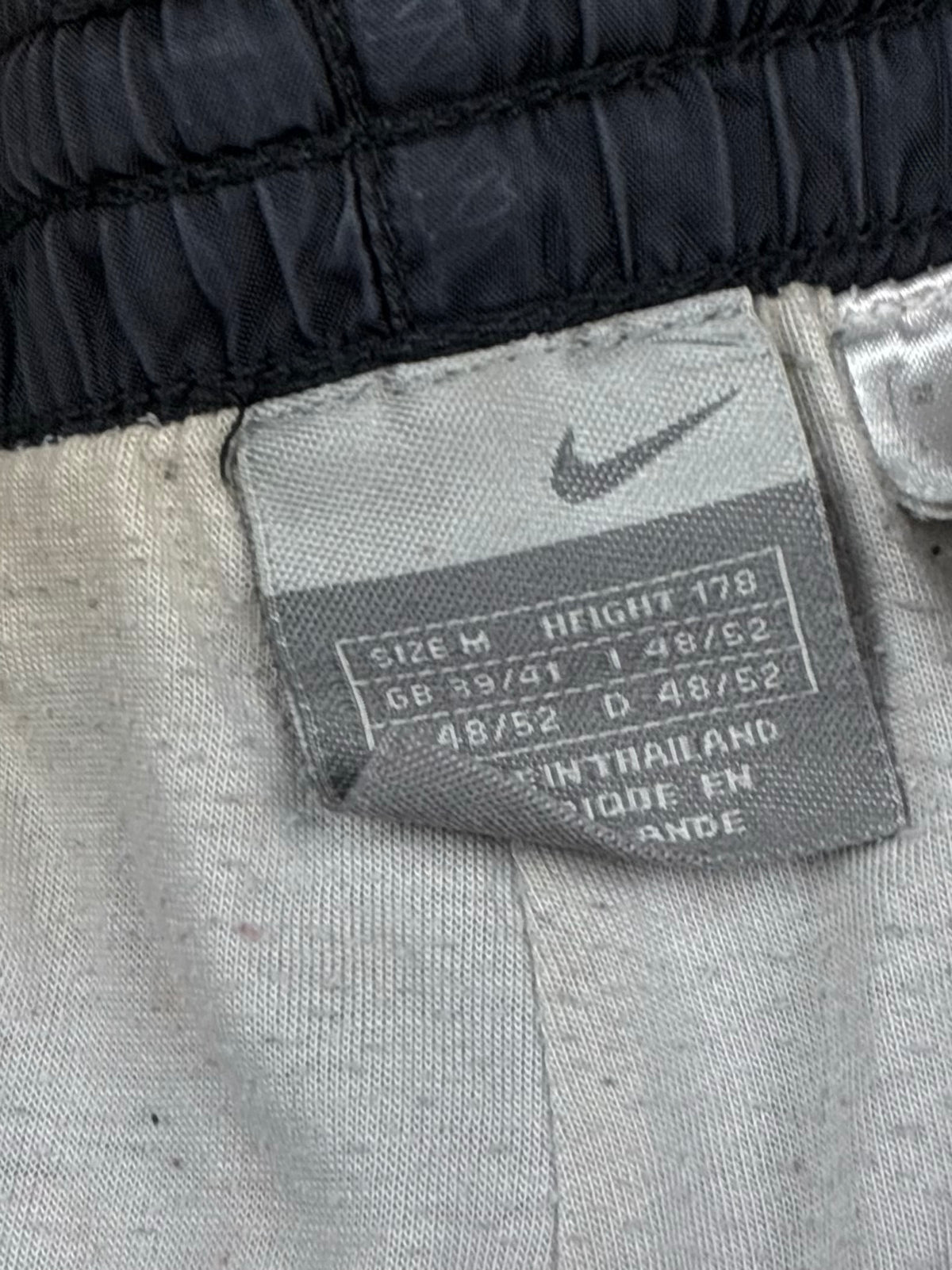 vintage Nike trackpants {M}
