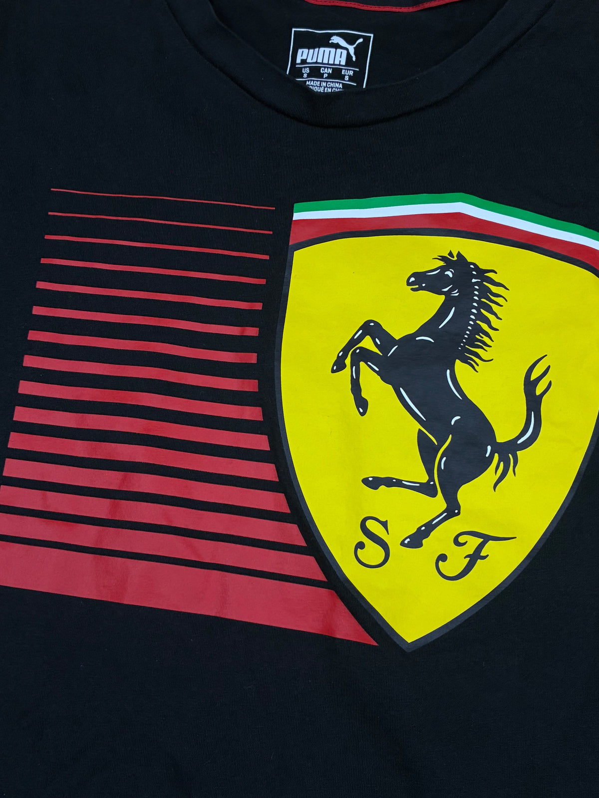 vintage Puma Ferrari t-shirt {S}
