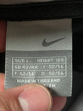 Cargar imagen en el visor de la galería, vintage Nike windbreaker {L}
