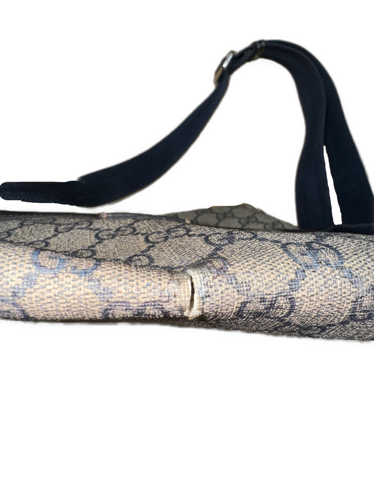 vintage Gucci slingbag
