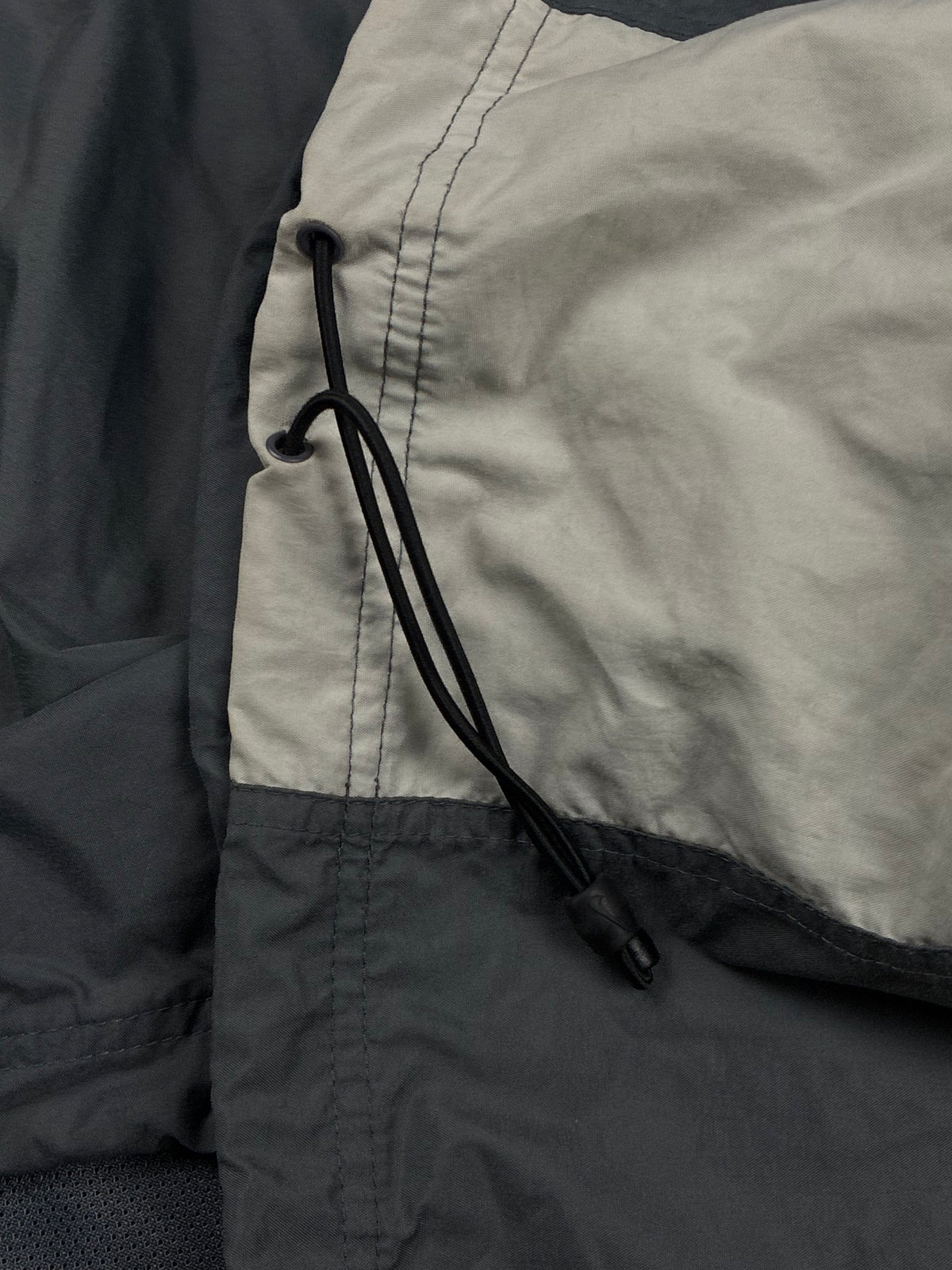 vintage Nike windbreaker {XL}