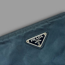 Cargar imagen en el visor de la galería, vintage Prada slingbag + cards
