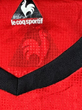 Lade das Bild in den Galerie-Viewer, vintgae Le Coq Sportif Nagoya Grampus jersey {M}
