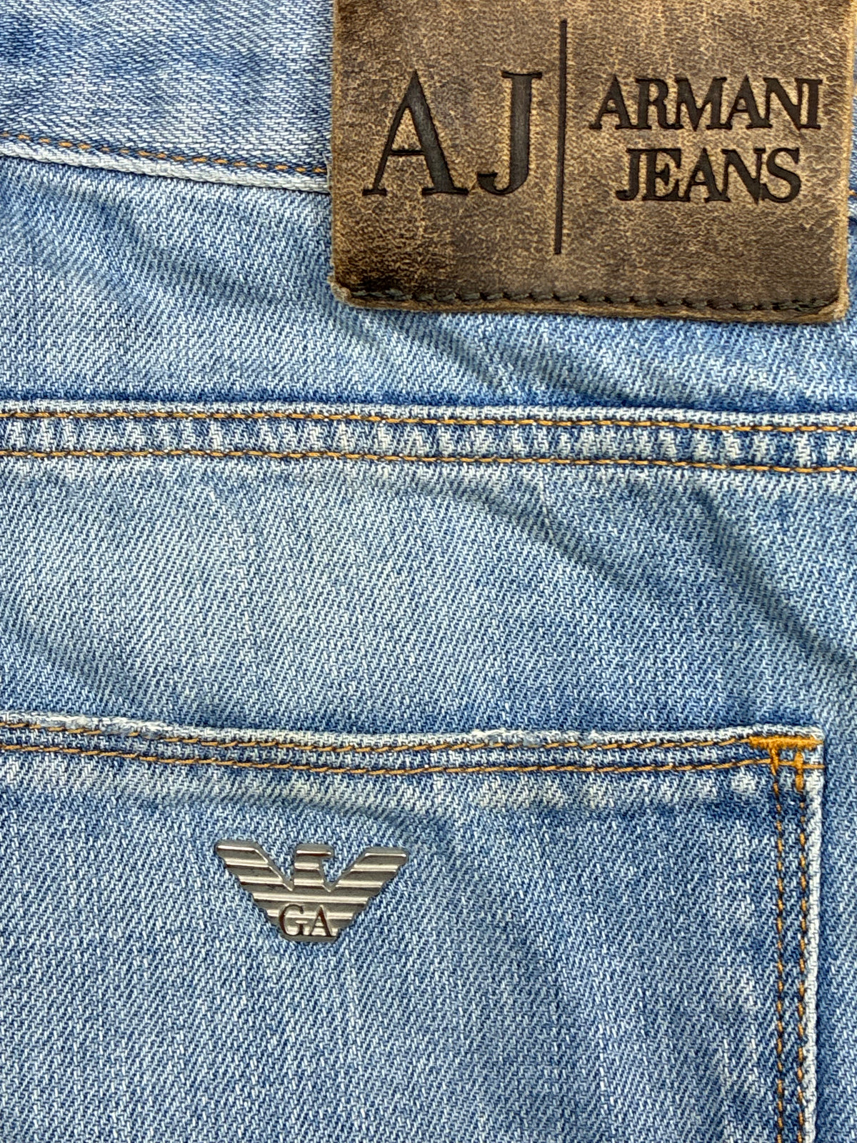 vintage Armani jeans {M}