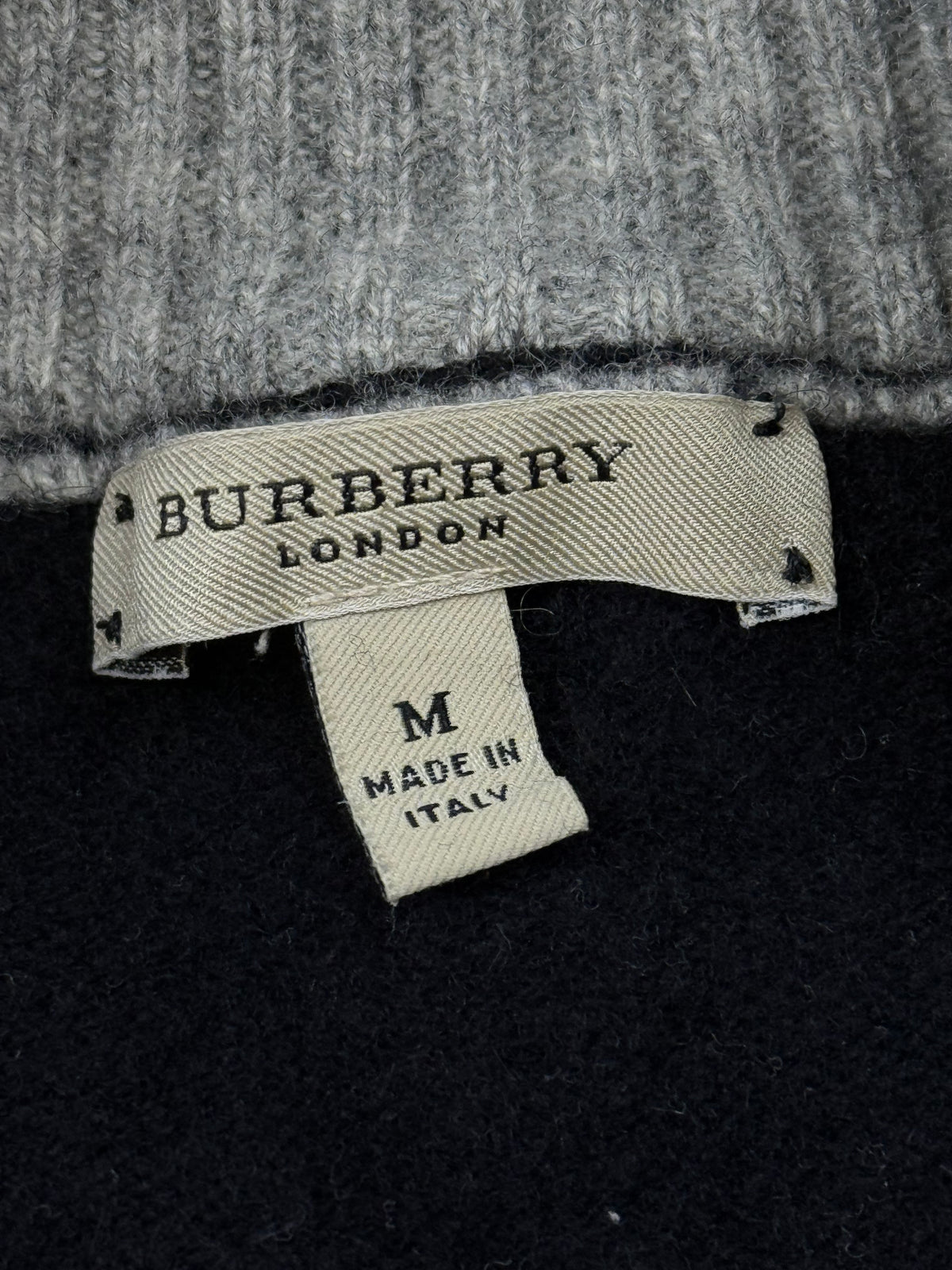 vintage Burberry quarterzip {S}