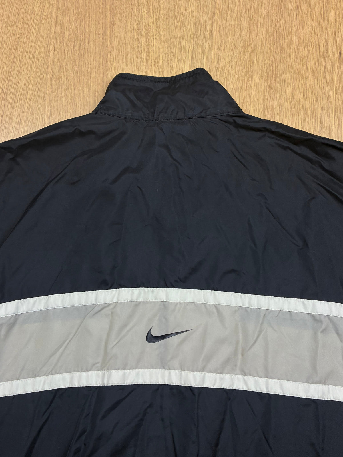 vintage Nike windbreaker {M}